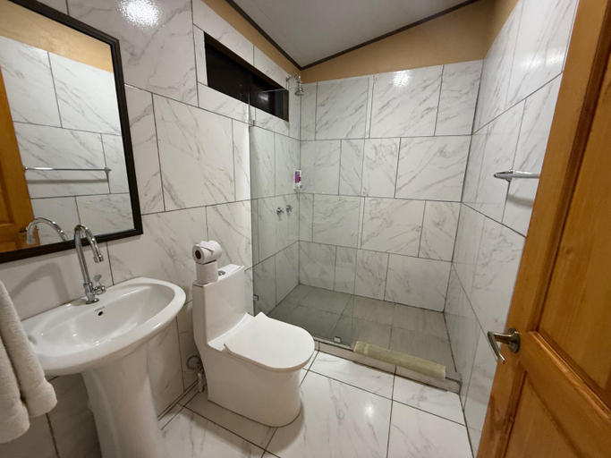 Bathroom 5, Hotel Uran, Pérez Zeledón