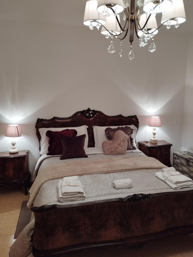 Bedroom 2, Petalo Rosso b&b, Latina