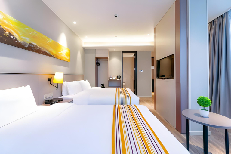 Bedroom 2, Home Inn Plus Ningbo Laowaitan Tianyi Square, Ningbo