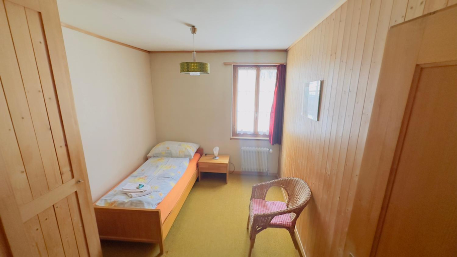 Bedroom 2, Hotel & Restaurant Spillgerten, Niedersimmental