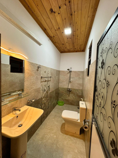 Bathroom 3, Shan Star Weligama, Weligama