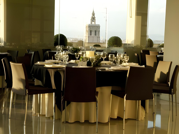 Food & Drinks 4, Only YOU Hotel Valencia, Valencia