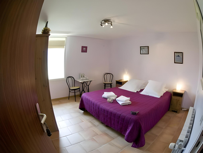 Bedroom 2, Hotel L'Oustau de la Font, Drôme