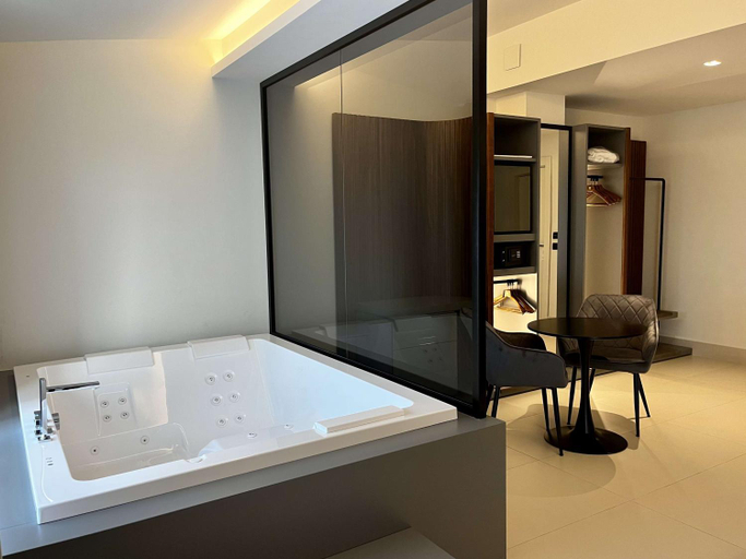 Bathroom 5, Best Western Hotel Ferrari, Napoli