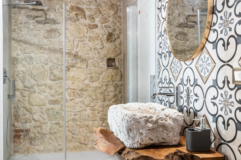 Bathroom 3, Casale Micale, Syracuse