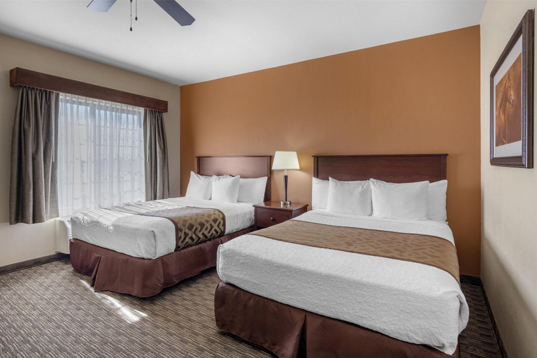 Bedroom 3, Best Western North Edge Inn, Ford