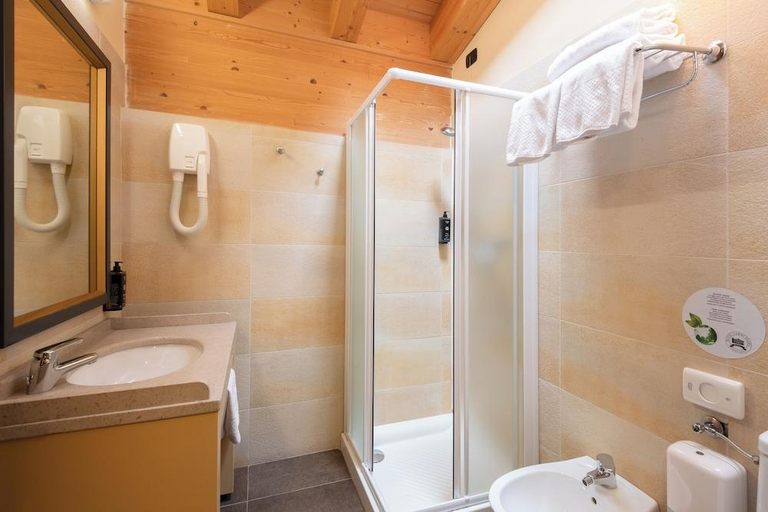 Bathroom 5, Hotel Garni Pegra, Brescia