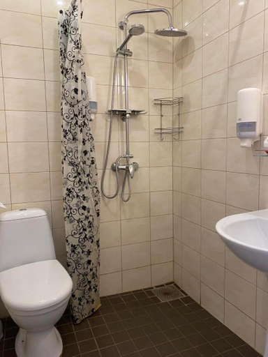 Bathroom 5, Aquamarine Hotel - Lauluvaljak, Tallinn