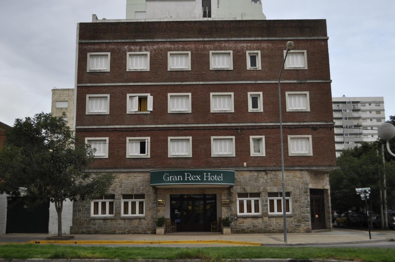 Others 4, Gran Rex Hotel, General Alvarado