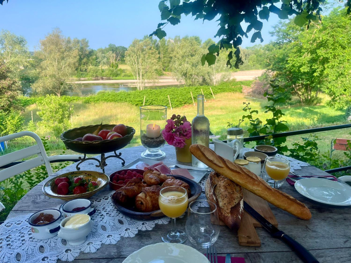 Food & Drinks 3, La Chaumiere DE L'EAU SAUVAGE, Allier