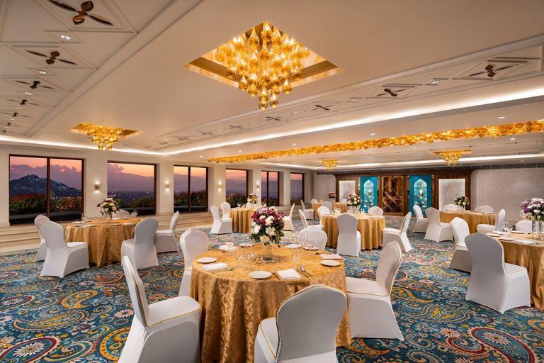 Food & Drinks 5, Taj Dal View, Srinagar, Srinagar