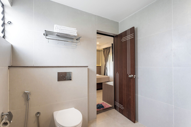 Bathroom 4, Hotel Seven Limited, Narayani