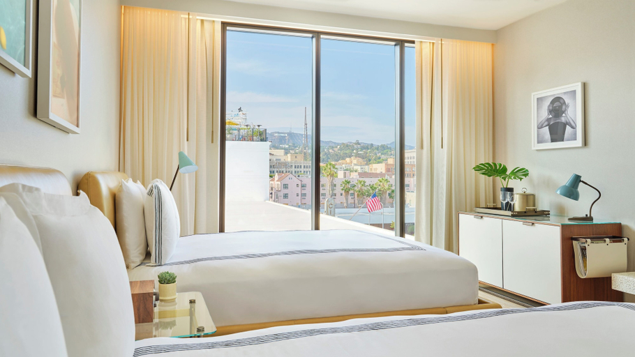 Bedroom 4, The Hollywood Grande, Autograph Collection, Los Angeles