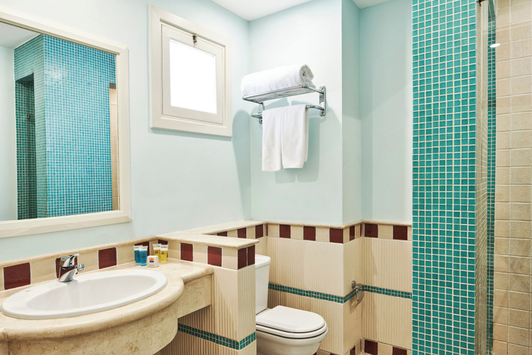 Bathroom 5, Fanadir Hotel El Gouna, Al-Ghurdaqah 2