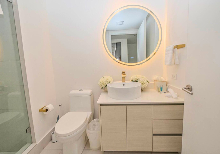 Bathroom 2, Luxury Ocean Views Apt 1208, Broward