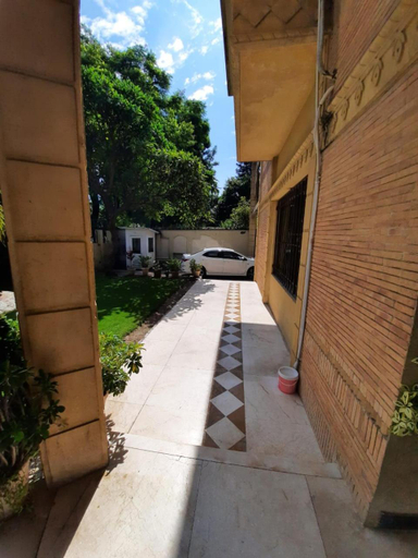 Others 5, Royal Crown, Islamabad