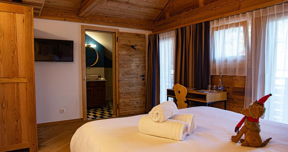 Bedroom 2, Le Vieux Chalet, La Gruyère