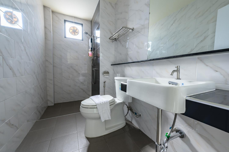 Bathroom 4, Top Residence, Muang Surat Thani