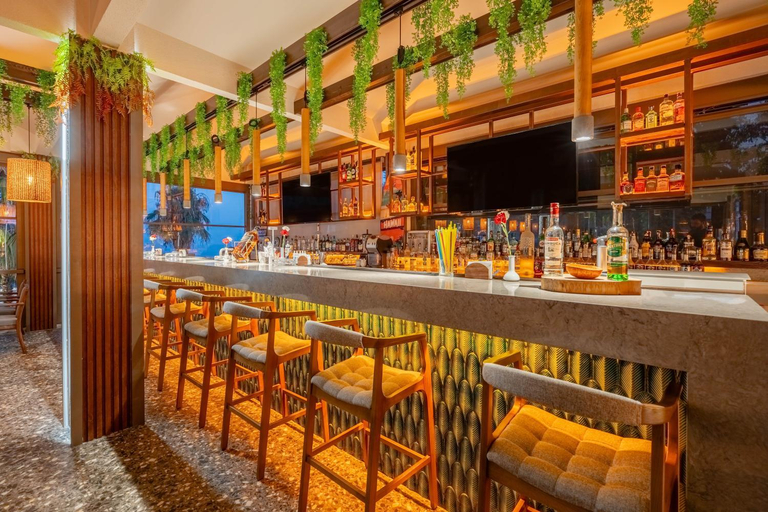 Bar/lounge