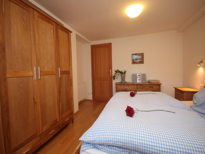 Bedroom 2, Apartment Kitzbuhel near Ski Slopes, Kitzbühel