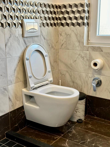 Bathroom, Zeus Hotel, Lezhës