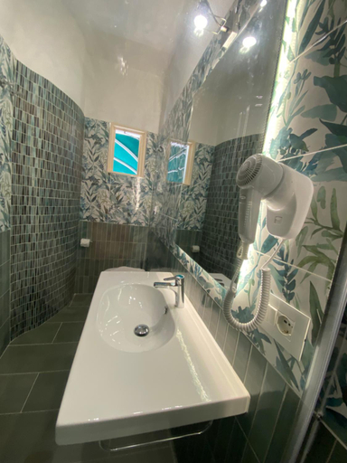 Bathroom 4, Albergo Pensione Cinquestelle, Salerno