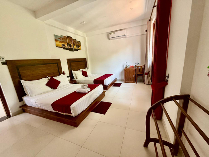Bedroom 3, Divine Villa, N. Palatha Central