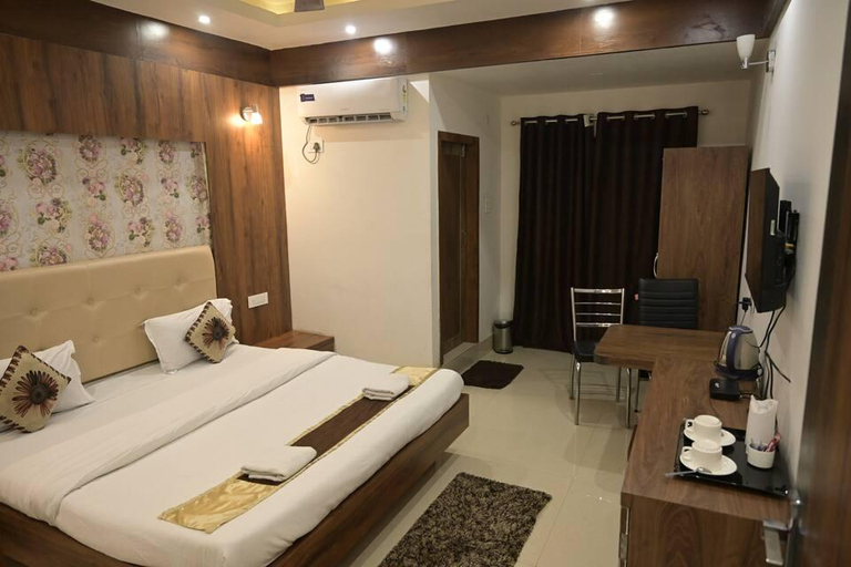 Others 5, Hotel TLB, Sonitpur