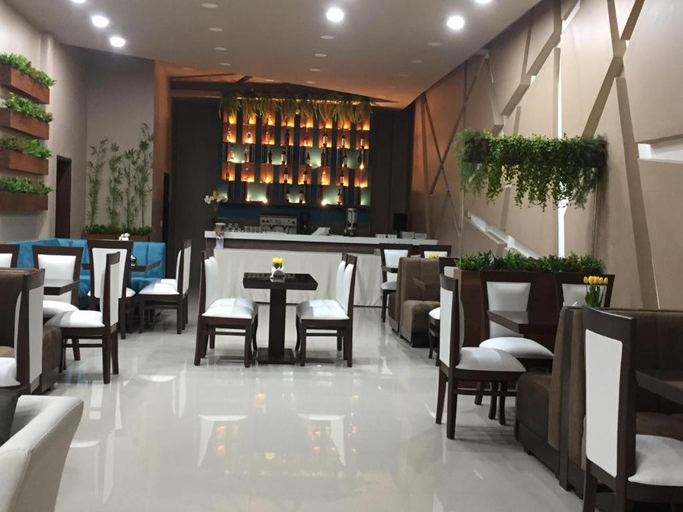 Food & Drinks 3, HOTEL INNOVA, Cercado