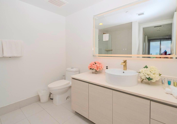 Bathroom 3, Luxury Ocean Views Apt 1208, Broward