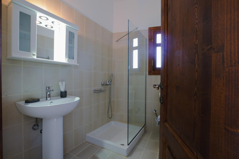 Others 2, AURORA-INN, Thessaly