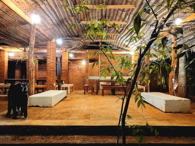 Food & Drinks 4, Hornbill Forest Habarana, Palugaswewa