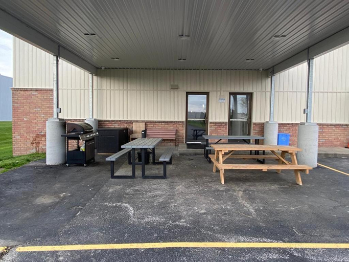 Others 5, Wallaceburg, Chatham-Kent