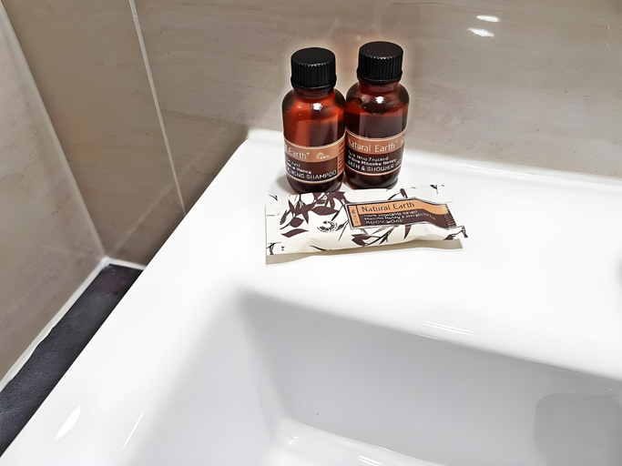 Bathroom 5, Palms Hotel, Manukau