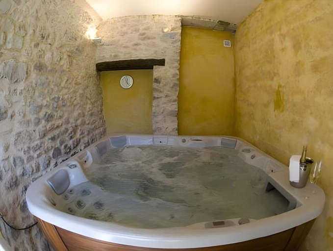 Bathroom 3, Hotel L'Oustau de la Font, Drôme