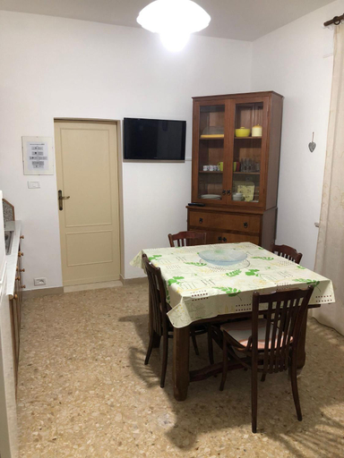 Facilities, Il Lupo e la Volpe, Ascoli Piceno