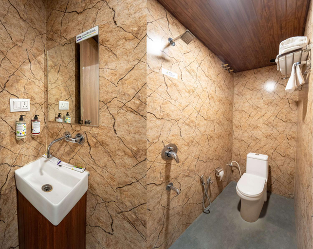 Bathroom 3, Hotel Vedic Vista, Indore