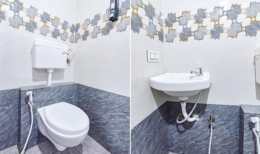 Bathroom 4, FabHotel Green Park, Ahmadabad