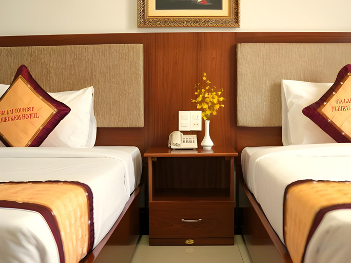 Bedroom 2, Pleiku & Em Hotel by Gia Lai Tourist, Pleiku