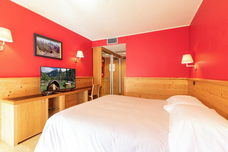 Bedroom 3, Hotel Garni Pegra, Brescia