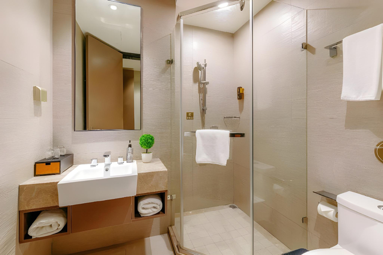 Bathroom, Home Inn Plus Ningbo Laowaitan Tianyi Square, Ningbo