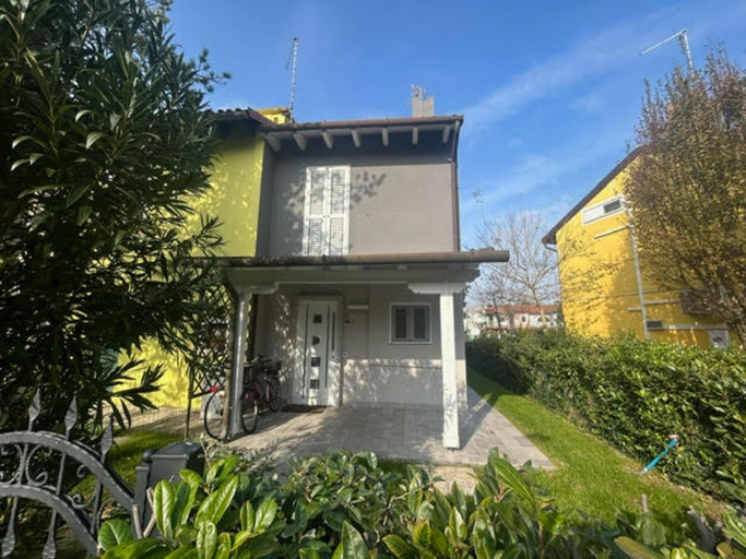 Entrance 4, Charming villa with garden and views in Albarella, Rovigo