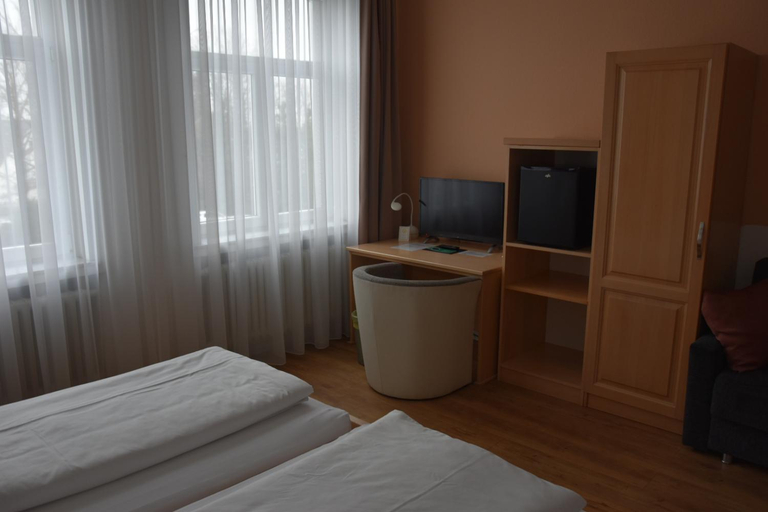 Bedroom 4, Hotel Europa, Euskirchen