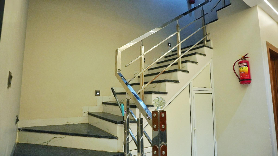 Public Area 3, Hotel Venzaa Vijay Nagar, Indore