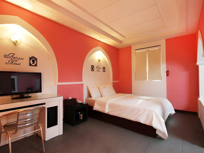 Bedroom 3, Hotel No.1, Suwon
