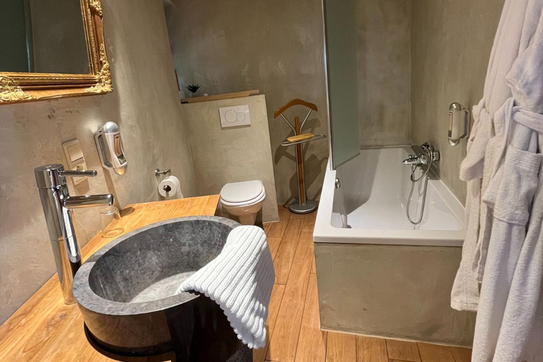 Bathroom 2, La Fontaine du Sabotier, Luxembourg