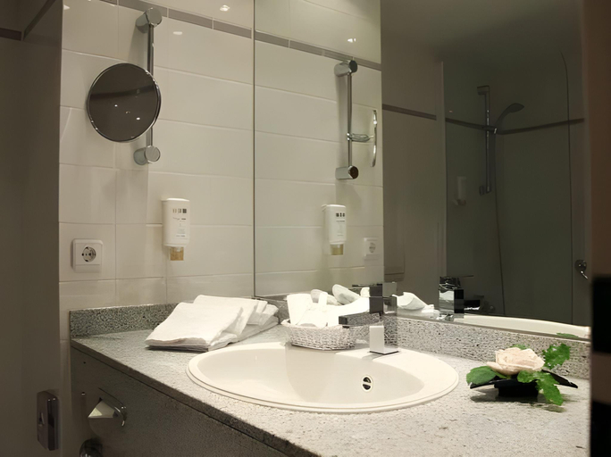 Bathroom 4, mightyTwice Hotel Dresden, Dresden