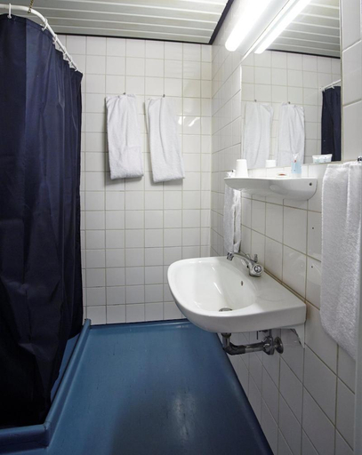 Bathroom 2, Hotel Phønix Brønderslev, Brønderslev