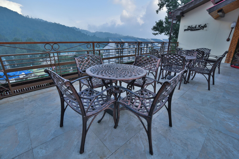 Public Area, Dalhousie valley Resort By DLS Hotels, Chamba