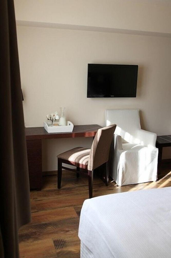 Bedroom 4, Theta Hotel, Thessaly